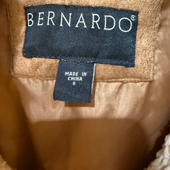 Bernardo Women's Tan Faux Suede Teddy Jacket Fall Staple Jacket🍂🍁🎃 - Picture 2 of 10